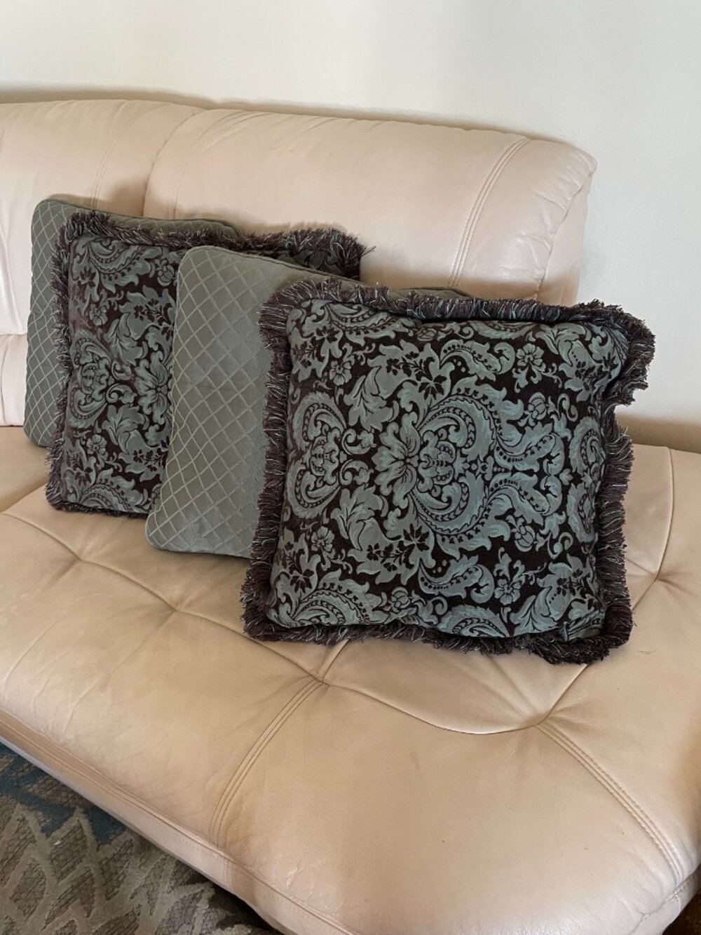 Set of 4 Decorative Pillows – 18" Square